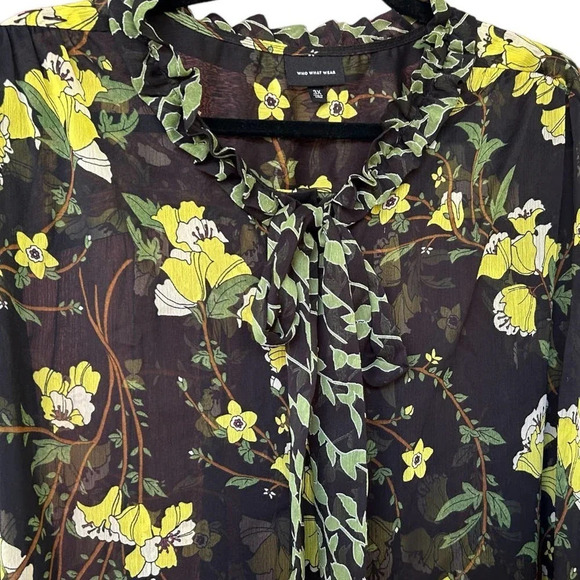 Who What Wear Women's Plus Size 3X Daffodil Floral Front Tie Blouse - Picture 5 of 9